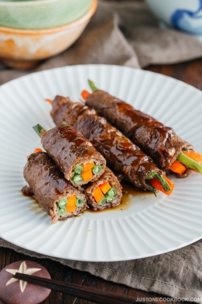 Teriyaki Steak Rolls 野菜の牛肉巻き | Easy Japanese Recipes at JustOneCookbook.com