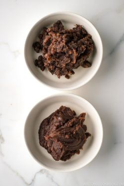 Koshian (fine red bean paste) and Tsubuan (chunky red bean paste).