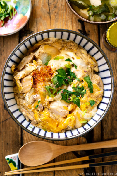 A Japanese donburi bowl containing Oyakodon, chicken and egg rice bowl.