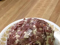 Beef and Cheese Ball